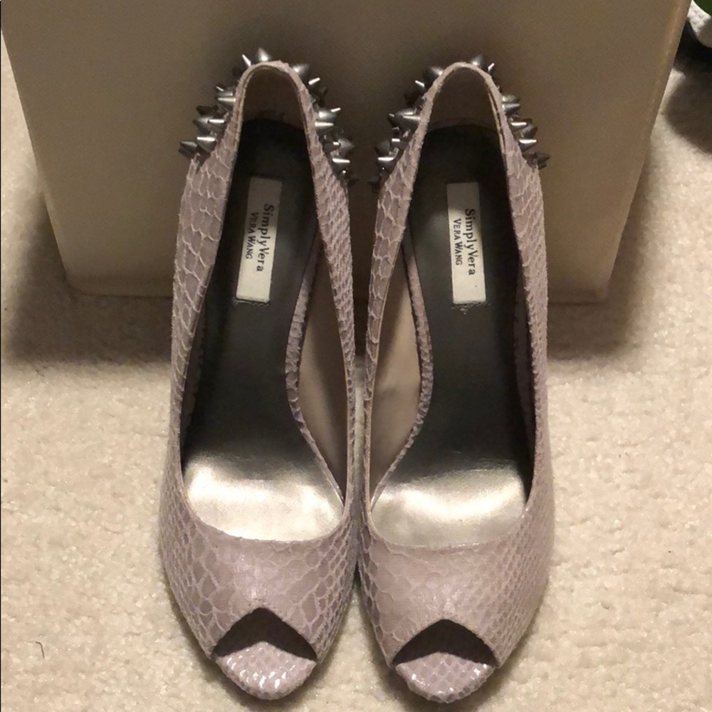 Vera Wang heels